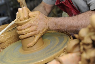 Spariscono botteghe e mestieri artigiani in provincia di Lecce